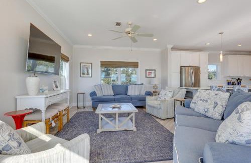 Ocean Springs House | Ocean Springs Magnolia Beach House on Pvt Beach!