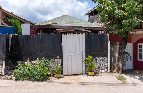West End Cabin | Ocean Sunset Oasis-West End Negril