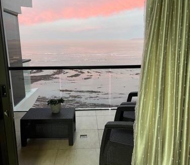 Strand Apartment | Ocean View 1004 Luxury Backup Power