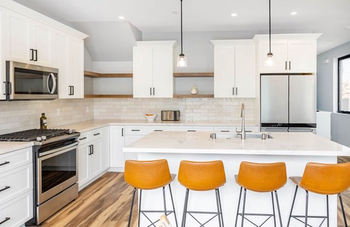 South Mission Beach House | OCEAN VIEW - 6 br/Sleeps 18