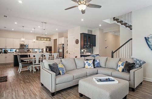 Frankford House | Ocean View Beach Club stylish home with outdoor pool, fast WiFi, & wet bar
