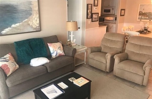 Saint Simons Island Condo | OCEAN VIEW CONDO AT THE BEACH CLUB UNIT 425 ON THE TOP FLOOR - GREAT OCEAN VIEW