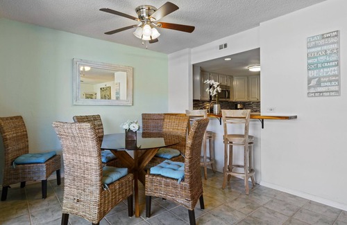 Kahaluu Bay Condo | Ocean-View Condo at White Sands Village #216, Steps From Magic Sands Beach!