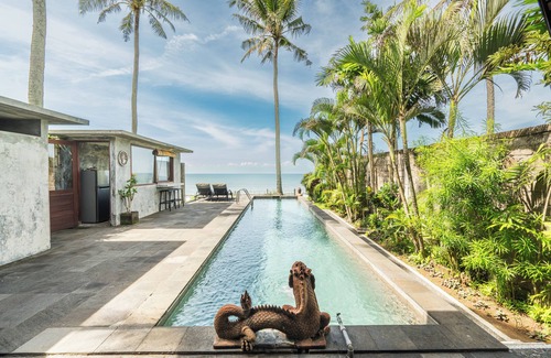 Suraberata House | Ocean View, Cosy and Tranquil at Balian Surf Break