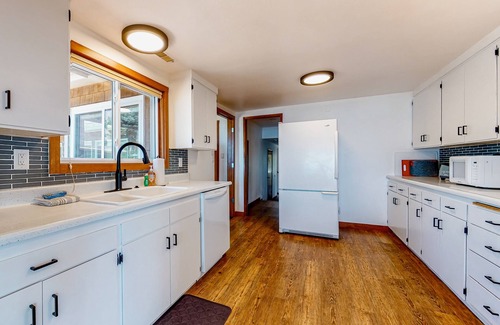 Netarts House | Ocean-view dog-friendly home with hot tub, large lawn, home office, & Ping-Pong