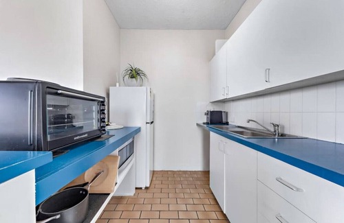 Airlie Beach Apartment | Ocean view family friendly walking distance to town WI-FI