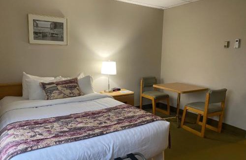 Rocky Harbour Hotel | Ocean View Hotel