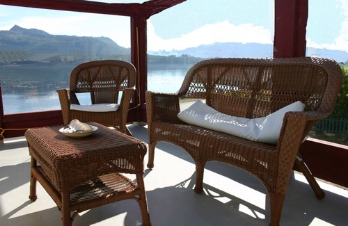 Alert Bay Cabin | Ocean View Lodge - Double Beds with Hot Breakfast