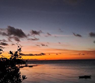 Oslob Bed & Breakfast | Ocean View Lodging House