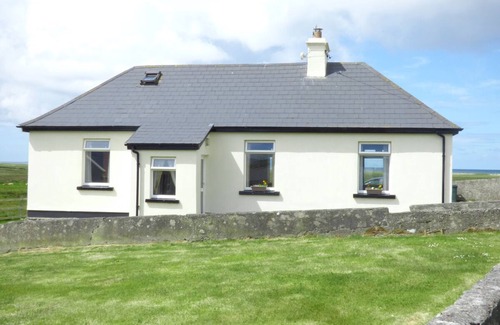 Louisburgh Cottage | OCEAN VIEW, pet friendly, with open fire in Louisburgh, County Mayo