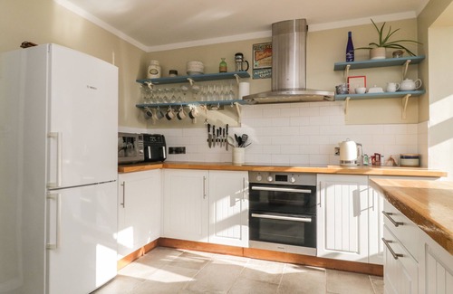 Downderry Cottage | OCEAN VIEW, pet friendly, luxury holiday cottage in Downderry