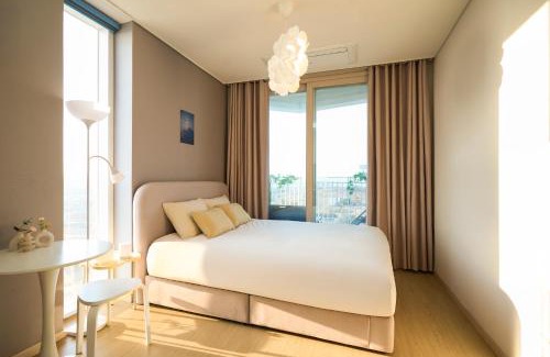 Yeongjong-dong Apartment | Ocean view private terrace, Yeongjongdo, Incheon Airport, 20 minutes to Inspire Arena, full option