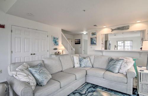 Ocean View Apartment | Ocean View Resort Condo with Pool Access and Bay Views