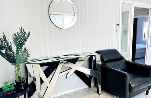 Cringila House | Ocean-View Retreat for Family Getaways Wollongong
