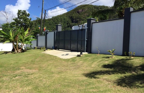 La Misere House | Ocean View