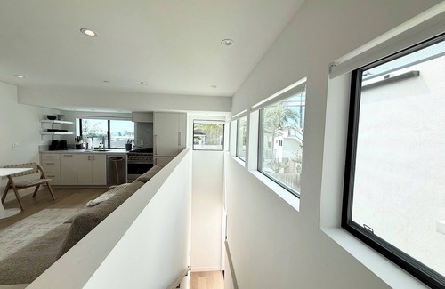 Cardiff-by-the-Sea House | Ocean-View Studio. New, Modern & Walkable to Cardiff Town & Beach