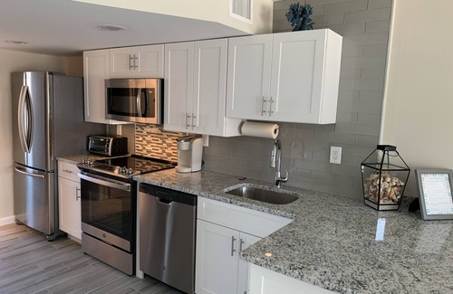 Mantoloking Condo | Ocean view sunrise from bed! Private Beach & Pool @ The Ocean Club @ Mantoloking