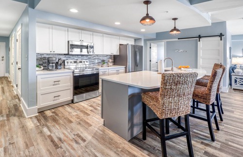 Mexico Beach Condo | Ocean view, three bedroom, two bath condo in Mexico Beach.