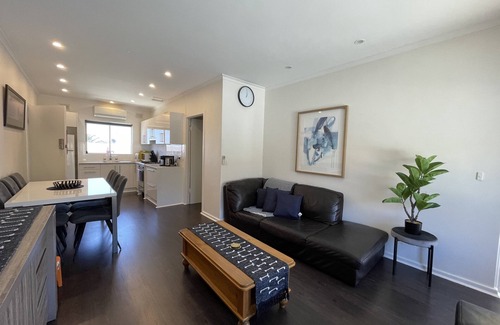 Glenelg North Apartment | ocean view two bedroom entire apartment