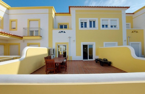 Atalaia House | Ocean view Villa with Shared Pool - SCRC