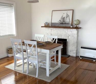 Parklands House | Ocean Views & City Convenience Perfect Getaway