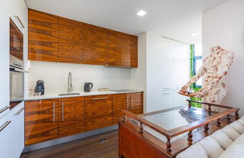 Sao Felix Da Marinha Apartment | Ocean Views Oasis at São Felix da Marinha