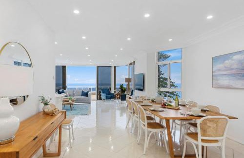 Wollongong CBD Apartment | Ocean Vista Escape - A Lofty Beachfront Penthouse