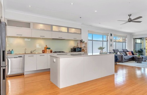 Port Noarlunga South House | Oceana Haven Beachside Serenity and Modern Comfort