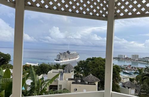 Ocho Rios Apartment | OceanBreeze Jamaica Penthouse, 7-Minute Walk to Beach