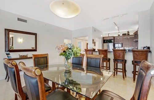 Rock Harbor Condo | Oceanfront 2BR/2.5BA Mariner's Club Villa 532 with Oasis Pool, Marina, Game Room & More