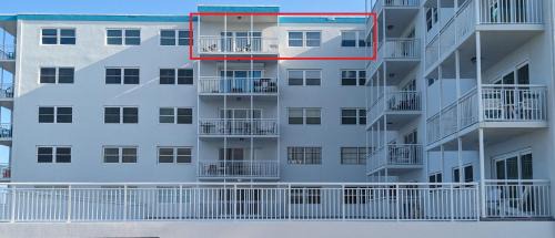 South Patrick Shores Apartment | Oceanfront 2Br-2B in Satellite Beach - Ocean Views
