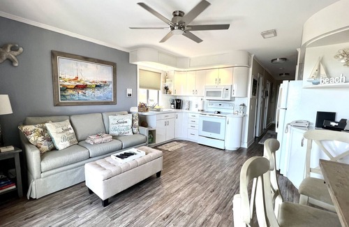 Folly Field Condo | oceanfront, 2nd floor corner condo well stocked & super clean