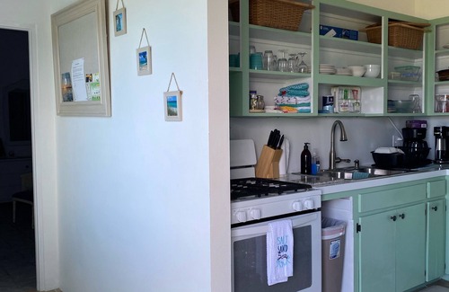 Lubbers Quarters Cay Apartment | Oceanfront Apartment/Pelican Shores/2 beds, 1 bath/Walk to town/