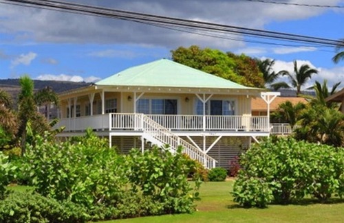 Kekaha House | Oceanfront Beach Cottage - Amazing Sunset Views.Air Conditioning - TVNCU #1358