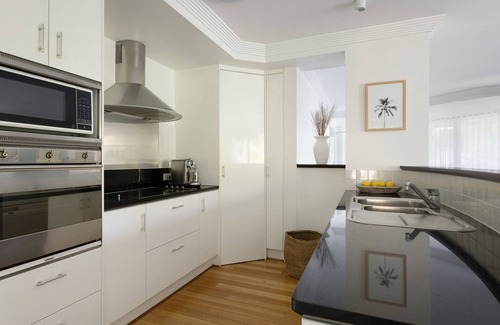 Byron Bay Apartment | Oceanfront Byron Palms - 2 BR Main Beach apartment