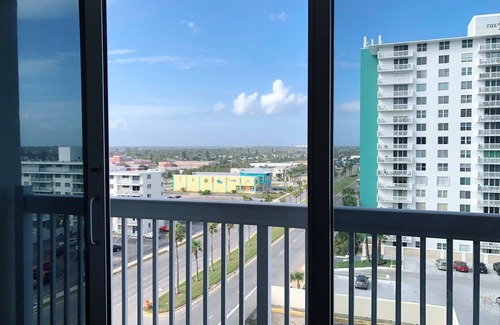 Ortona Park Condo | Oceanfront Condo at Daytona Beach Resort