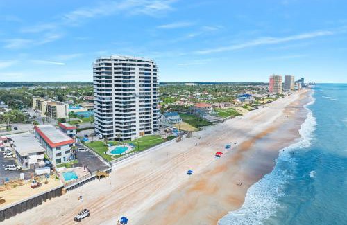 Daytona Beach Apartment | Oceanfront Daytona Beach Condo with Beach Views!