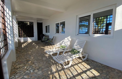 Antoneys Cay House | Oceanfront! Diving, Snorkeling, Kayaking on site. Turtle Casa BEACH SUITE