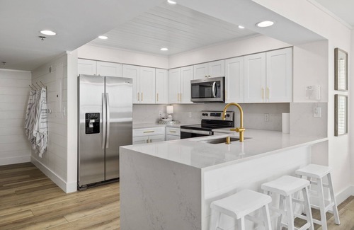 Crescent Beach Condo | Oceanfront-Family Friendly-Renovated-Beautifully Appointed-2026 Calendar Open