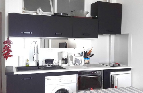Les Sables d'Olonne Apartment | Oceanfront 2-Room Apt with Direct Beach Access in Les Sables-d'Olonne