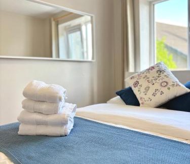 Cobh Apartment | Oceanfront Gem Overlooking Cobh