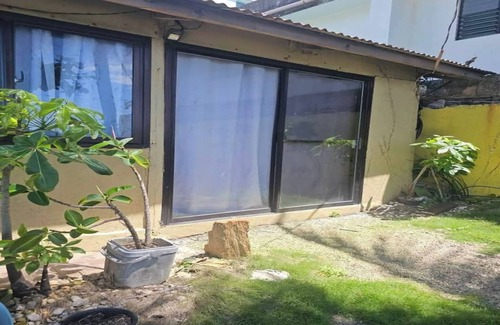 Puerto Galera House | Oceanfront Guest House