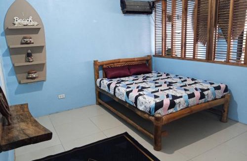 Puerto Galera House | Oceanfront Guest House