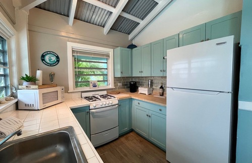 Cotton Valley Cottage | Oceanfront Hidden Gem of the East End!