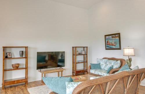 Papaikou House | Oceanfront Home with Pool Access, Views in Papaikou