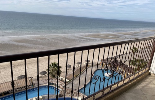 Puerto Penasco Condo | Oceanfront Luxury Condo #705 Sonoran Sky Resort