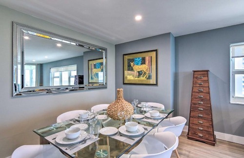 Galt Mile Apartment | Oceanfront Luxury 2and2 Condo with Amazing Views!