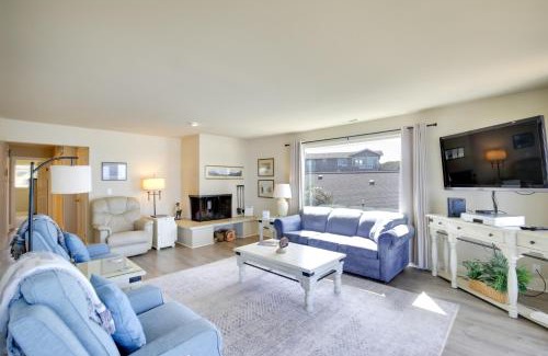 Lincoln Beach Apartment | Oceanfront Oregon Retreat - Pool, Sauna and Patio!