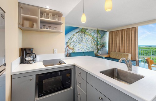 Wildwood Crest Hotel | Oceanfront Pan American Hotel