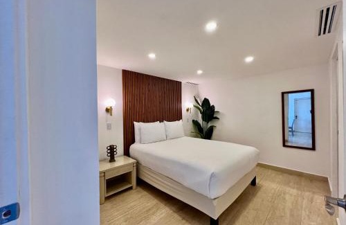 Zona Hotelera Apartment | Oceanfront Paradise in Cancun Hotel Zone